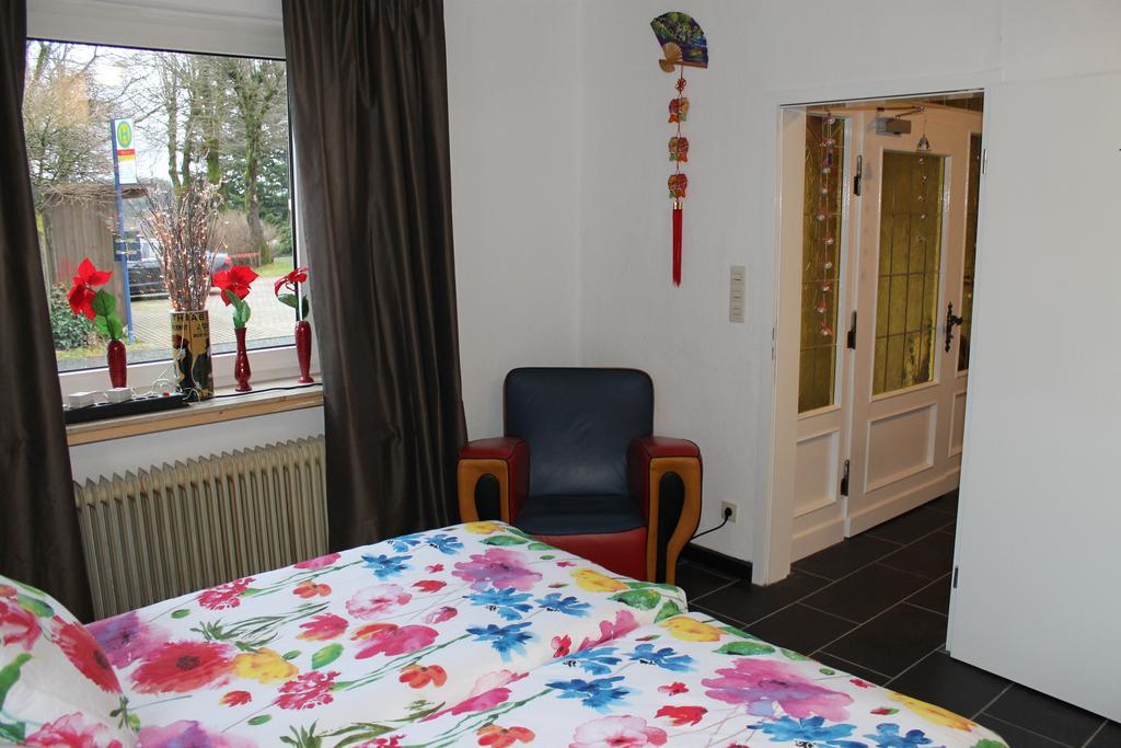 Bed And Breakfast Casimir วินเทอร์แบร์ก ห้อง รูปภาพ
